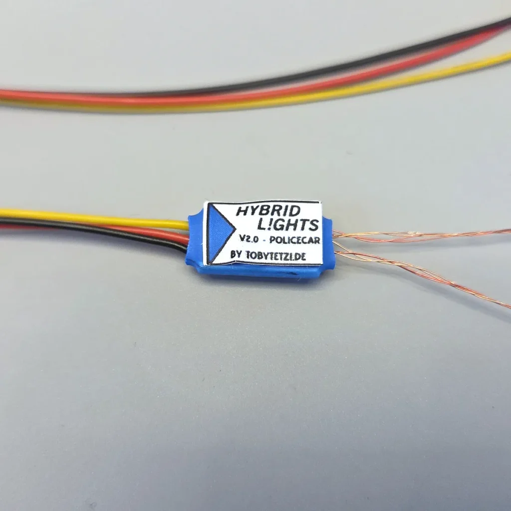 HYBRID L!GHTS v2.0 Elektronik PoliceCar mit Anschlusskabel und LED-Drähten
